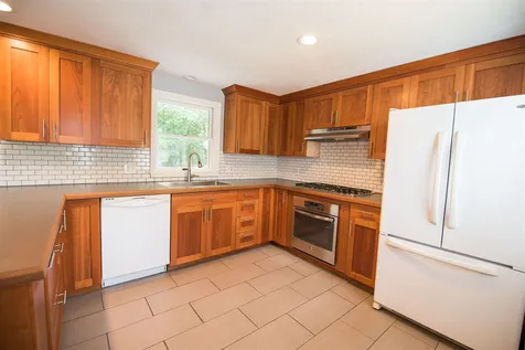 11 Brookfield Drive Rochester NH 03867