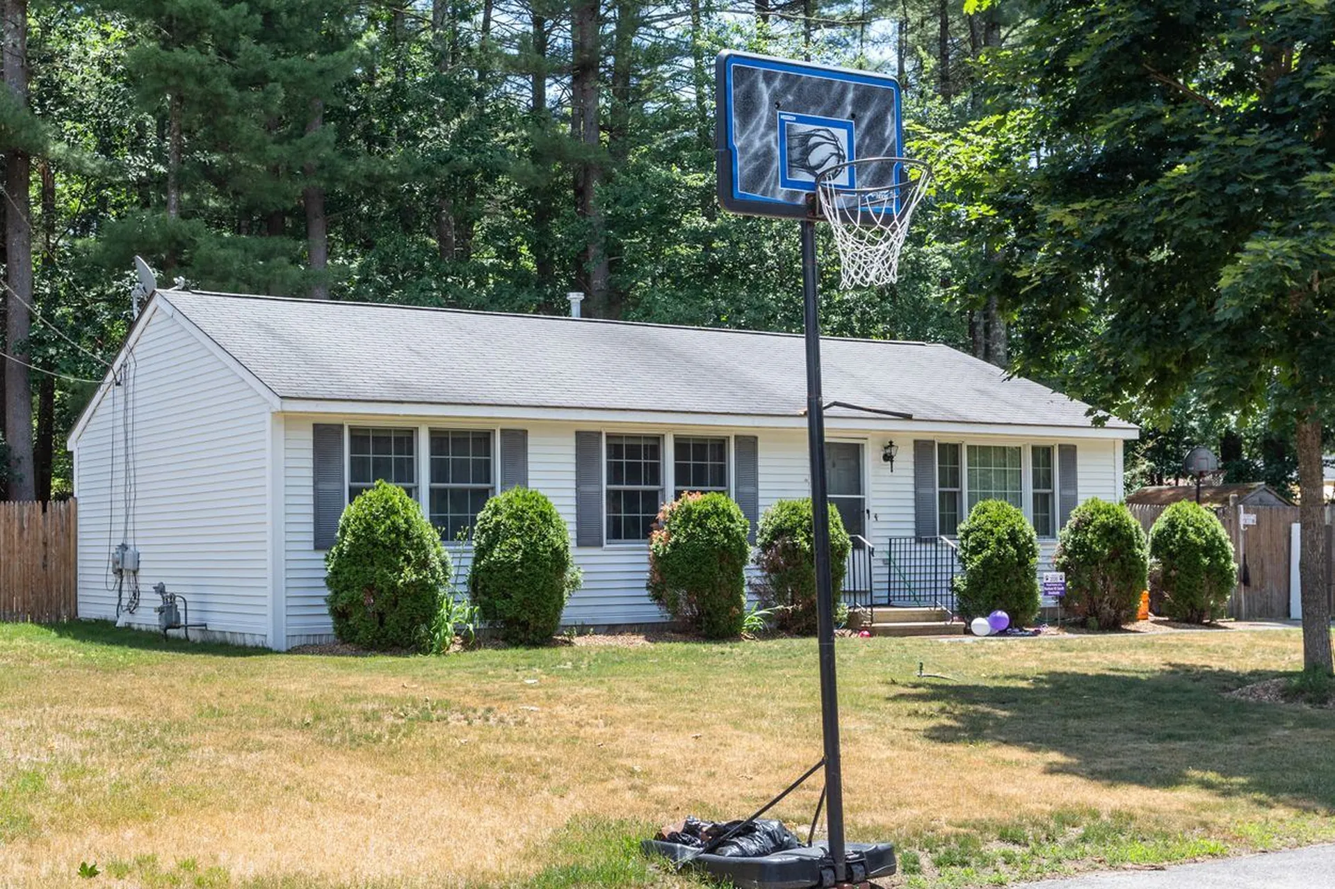 15 Baltimore Road Nashua NH 03062