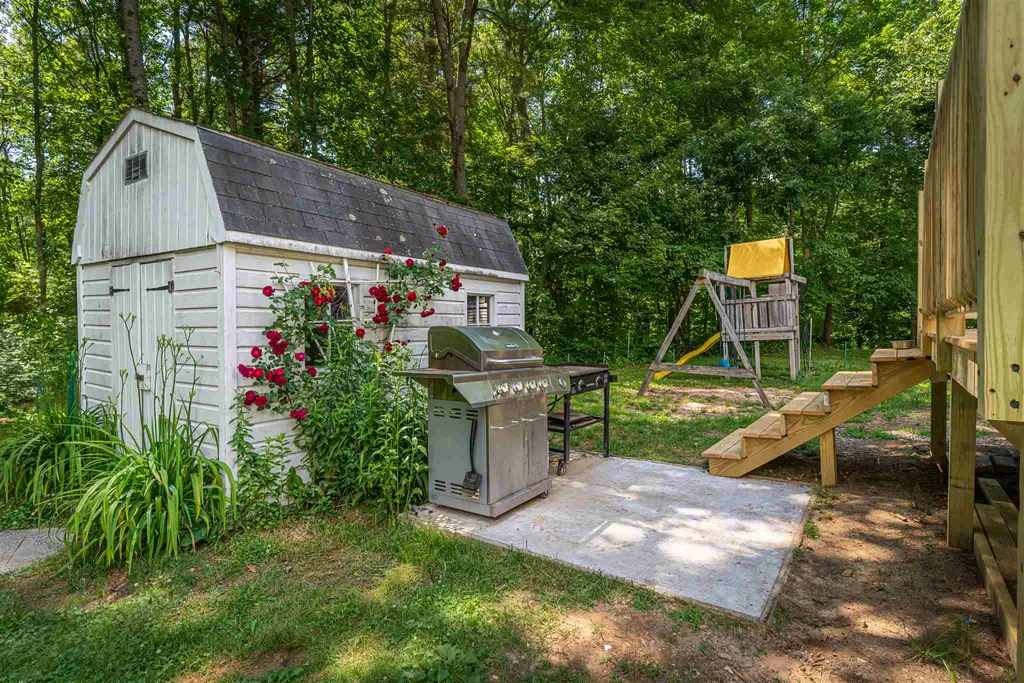 29 Sandy Lane Dover NH 03820