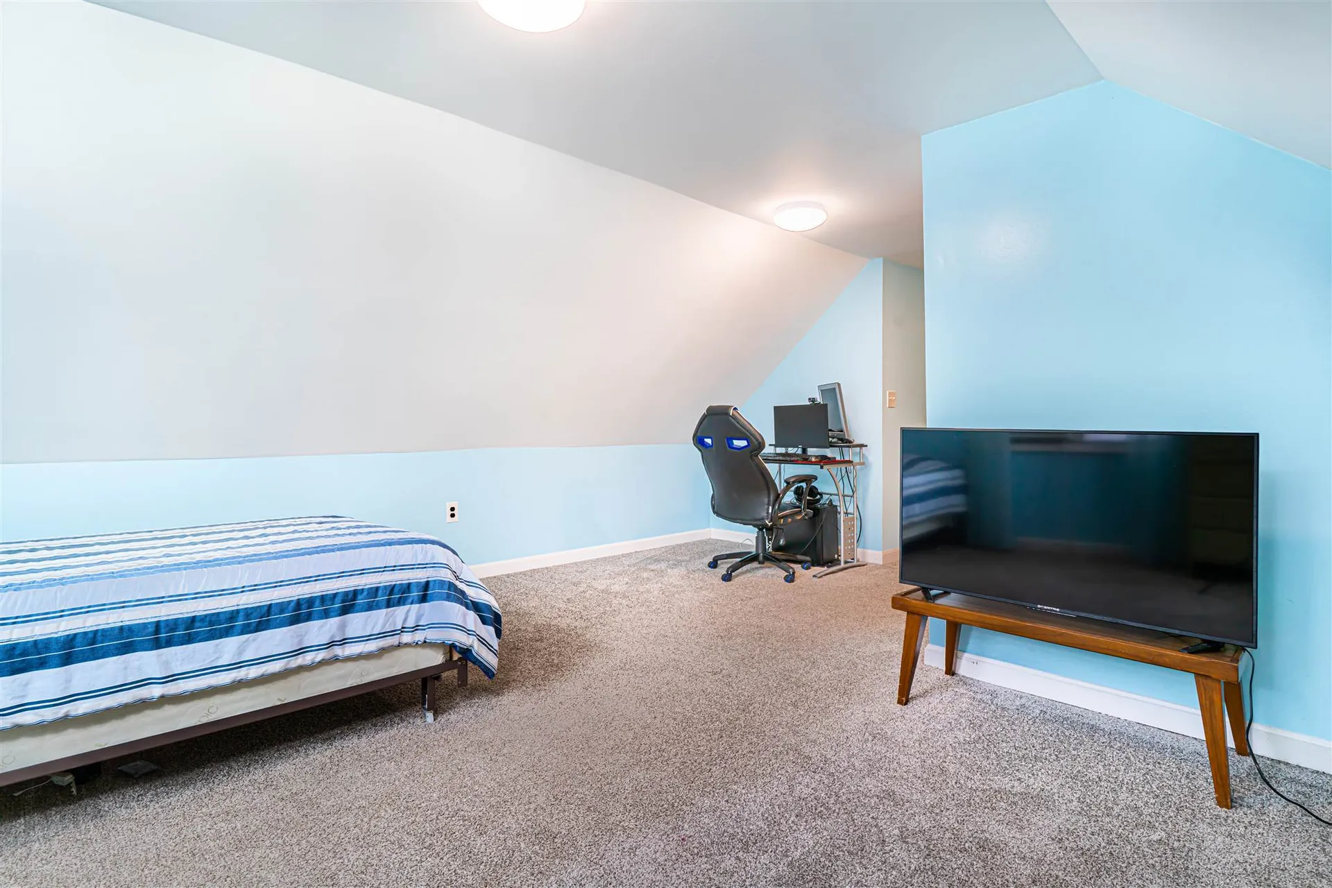 29 Sandy Lane Dover NH 03820