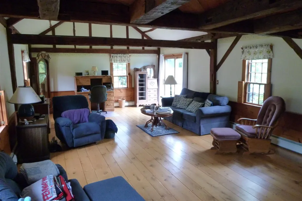 79 Upper Bay Road Sanbornton NH 03269