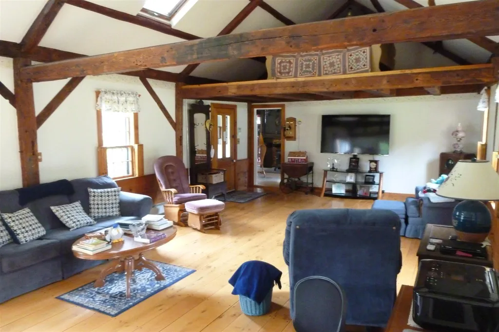 79 Upper Bay Road Sanbornton NH 03269