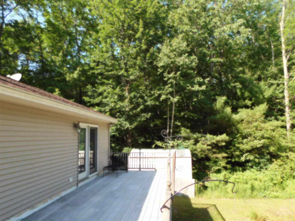 16 Willow Road Barrington NH 03825