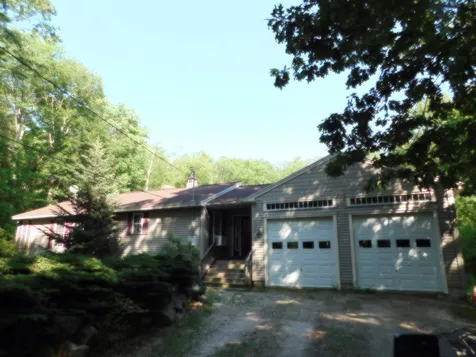16 Willow Road Barrington NH 03825