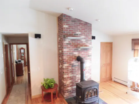 16 Willow Road Barrington NH 03825