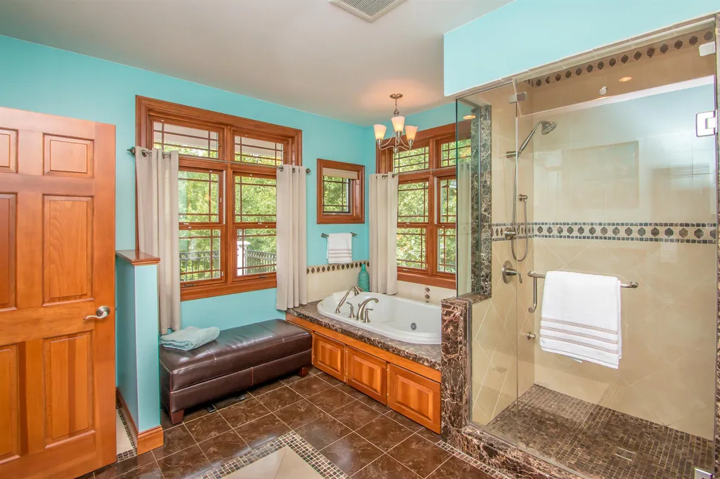 211 Soleil Mountain Laconia NH 03246-1836