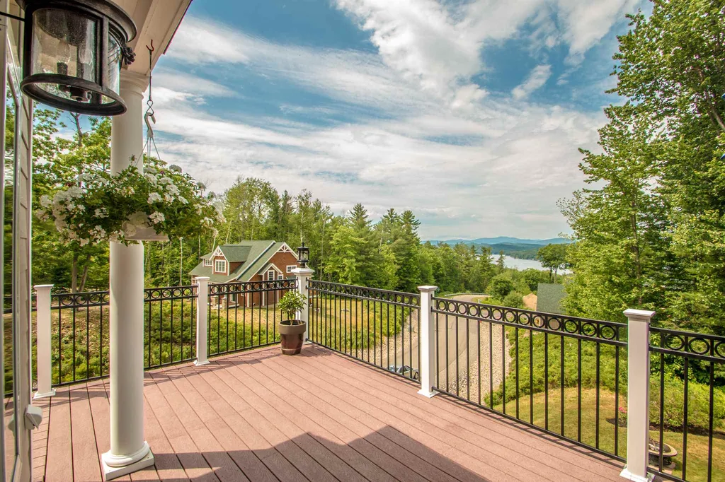 211 Soleil Mountain Laconia NH 03246-1836