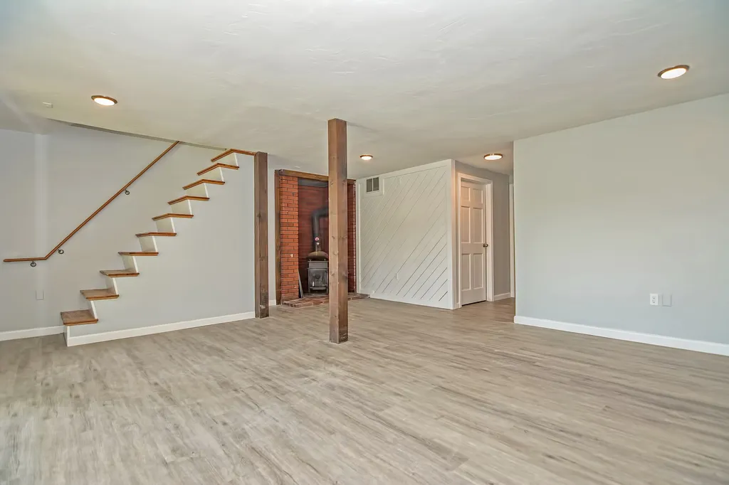 1057 Dover Road Epsom NH 03234