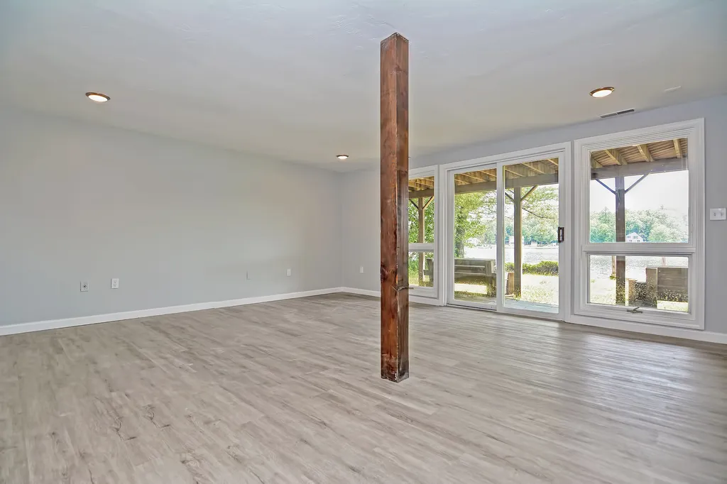 1057 Dover Road Epsom NH 03234