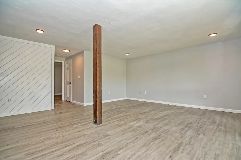 1057 Dover Road Epsom NH 03234