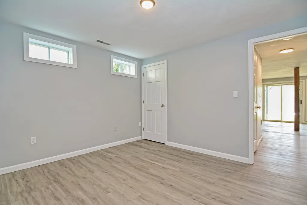 1057 Dover Road Epsom NH 03234