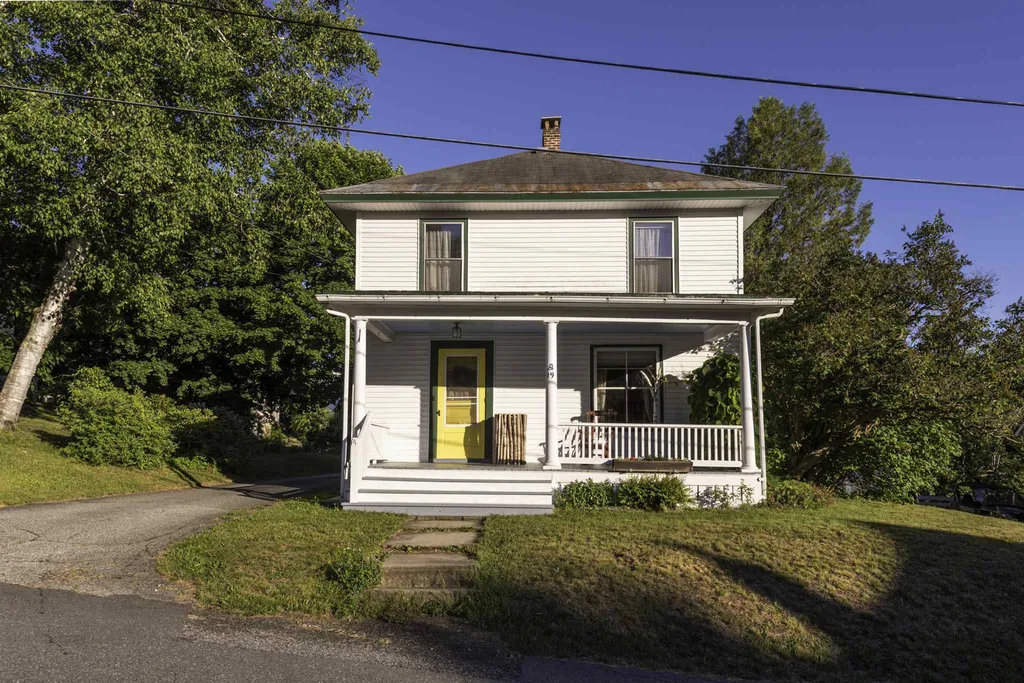 19 Highland Avenue Newport NH 03773