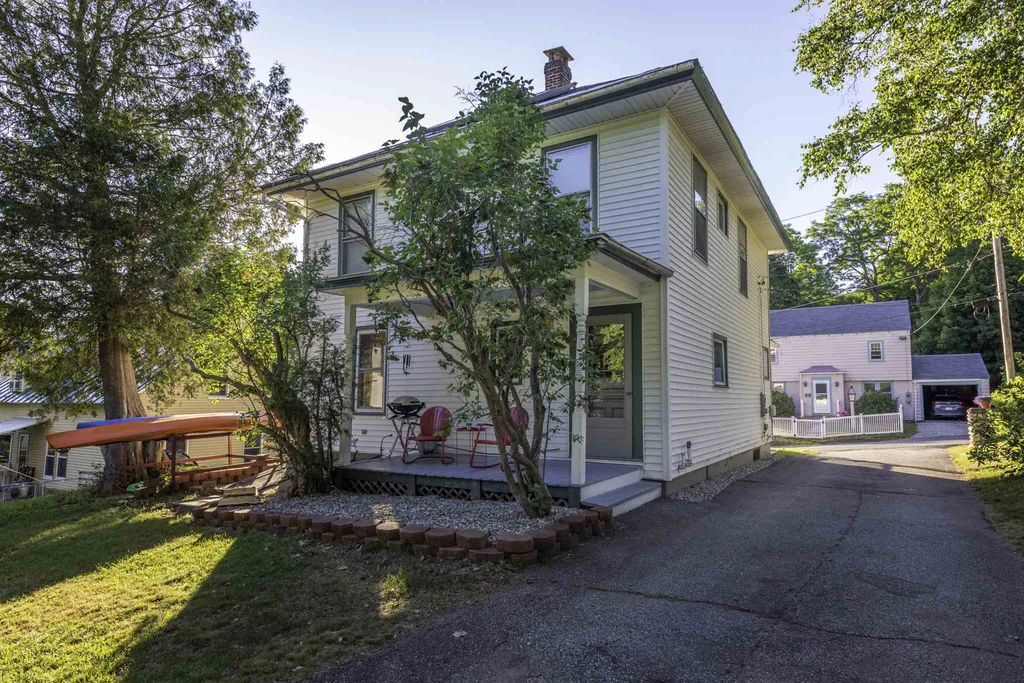 19 Highland Avenue Newport NH 03773