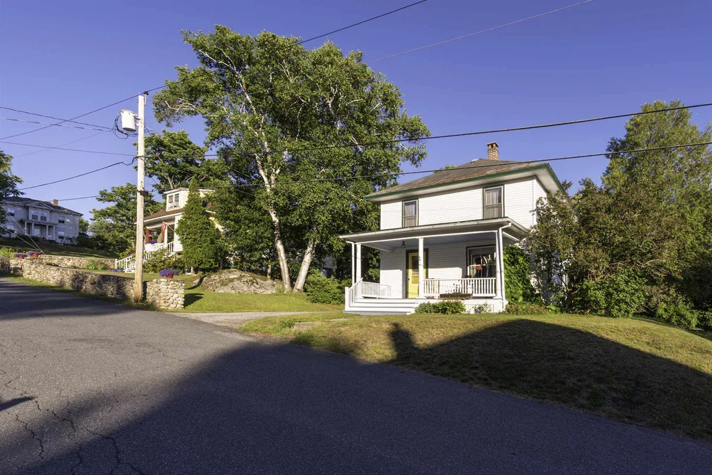 19 Highland Avenue Newport NH 03773