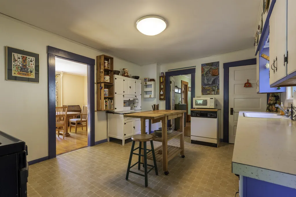 19 Highland Avenue Newport NH 03773