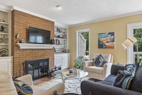 33 Wynridge Road Windham NH 03087