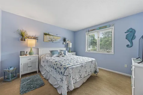 33 Wynridge Road Windham NH 03087