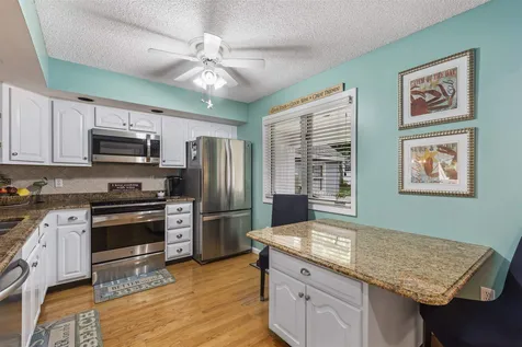 33 Wynridge Road Windham NH 03087