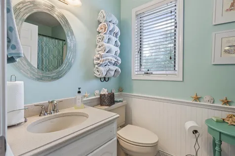 33 Wynridge Road Windham NH 03087
