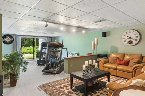 33 Wynridge Road Windham NH 03087