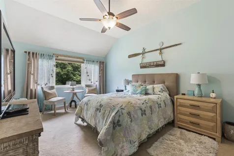 33 Wynridge Road Windham NH 03087