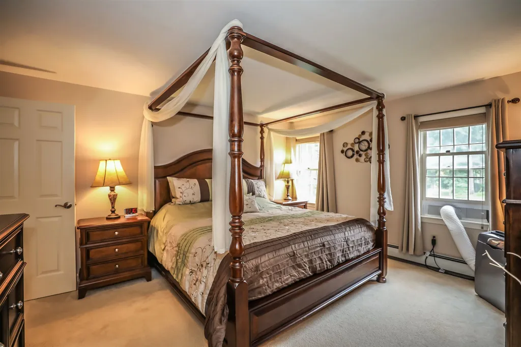 16 Buttonwood Drive Derry NH 03038