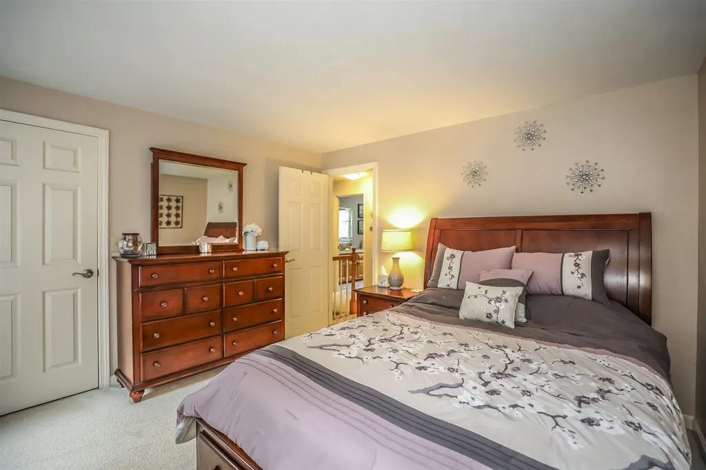 16 Buttonwood Drive Derry NH 03038