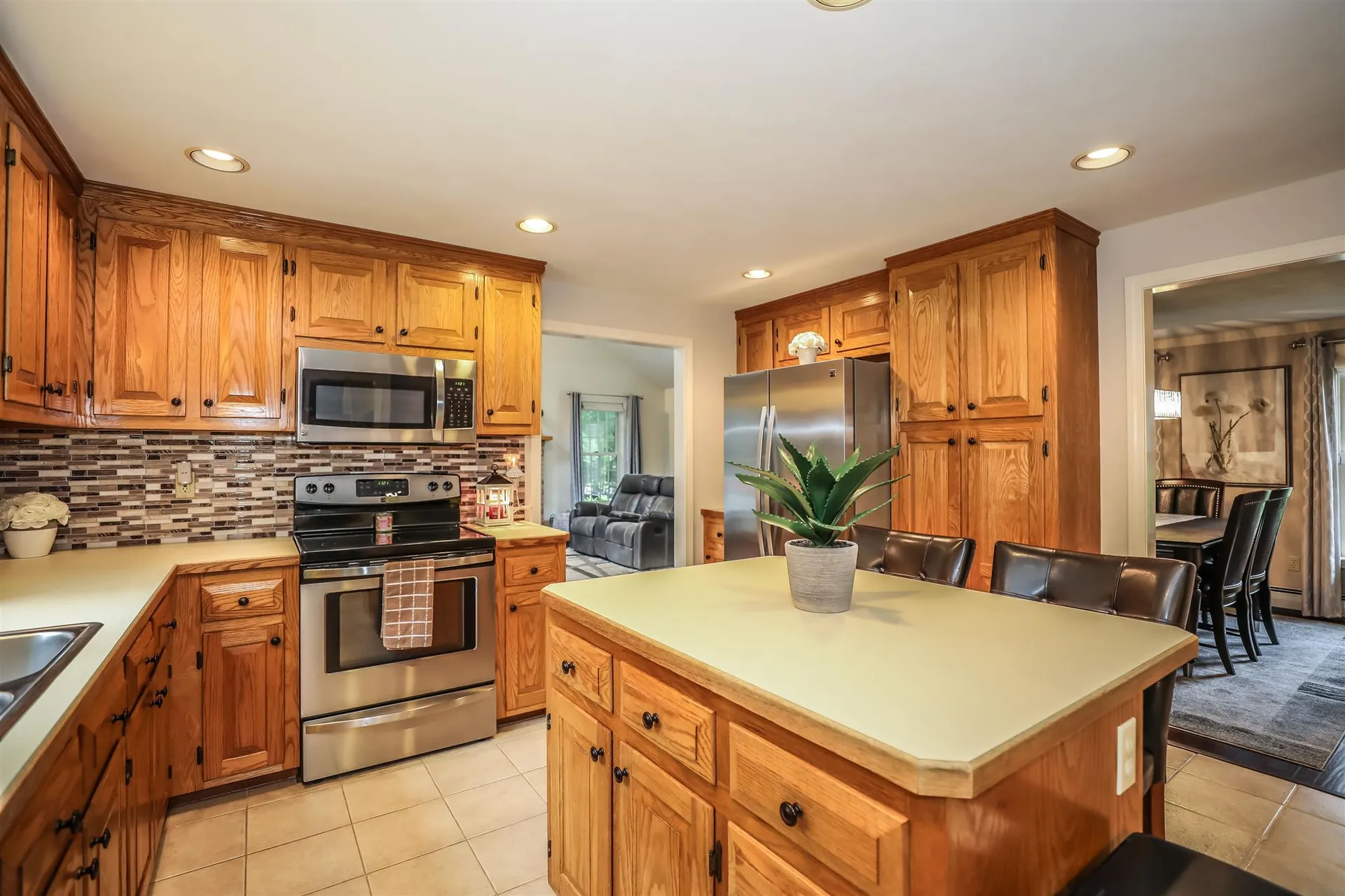 16 Buttonwood Drive Derry NH 03038