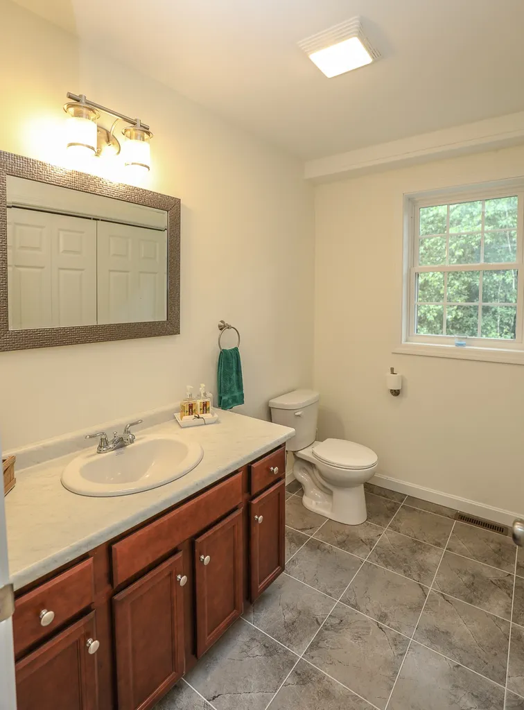 33 Rangeway Drive Rochester NH 03868