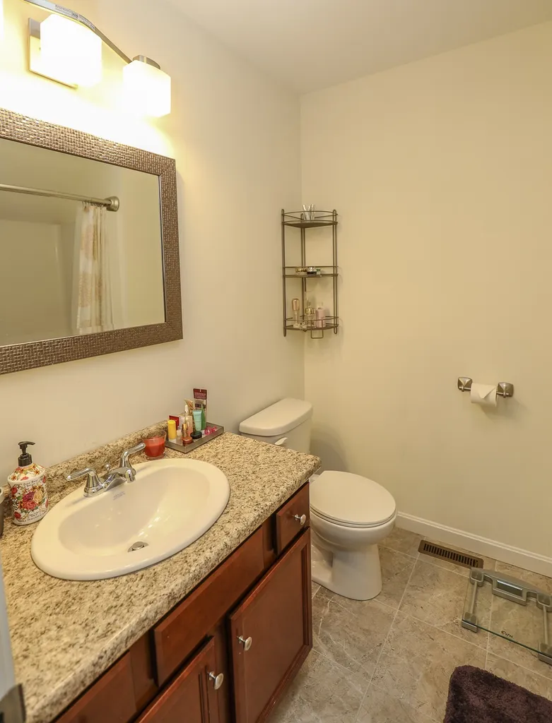 33 Rangeway Drive Rochester NH 03868