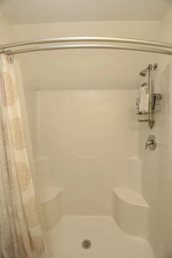 33 Rangeway Drive Rochester NH 03868