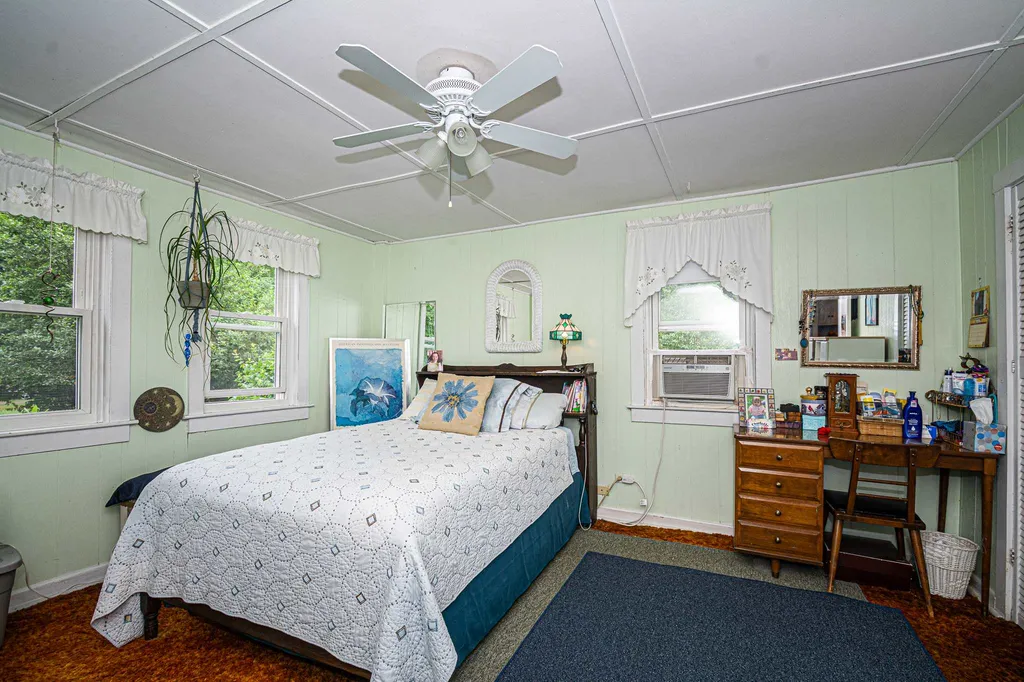 15 Atkinson Road Salem NH 03079-1803