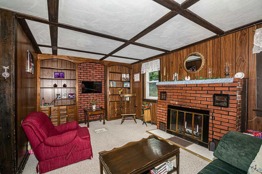 15 Atkinson Road Salem NH 03079-1803