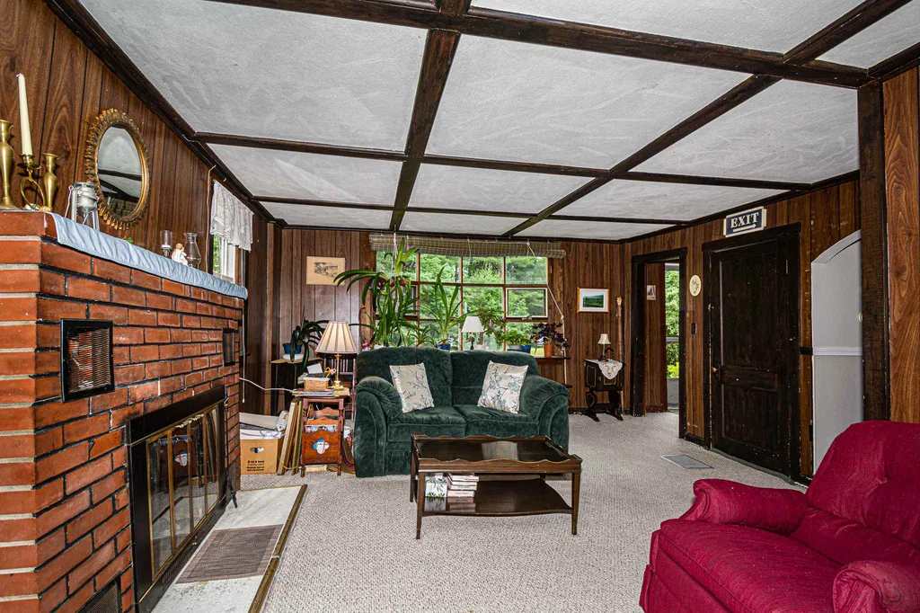 15 Atkinson Road Salem NH 03079-1803