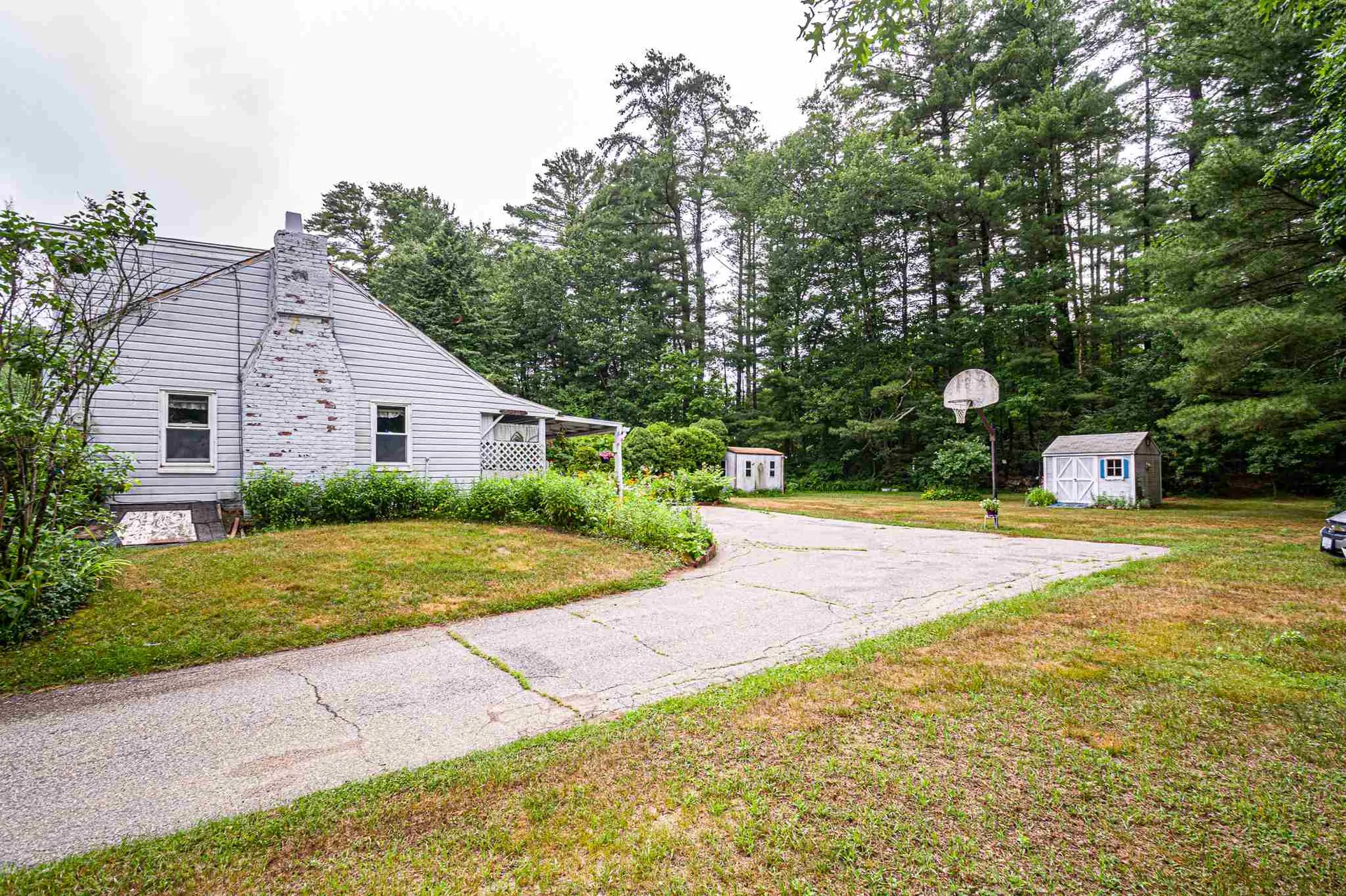 15 Atkinson Road Salem NH 03079-1803