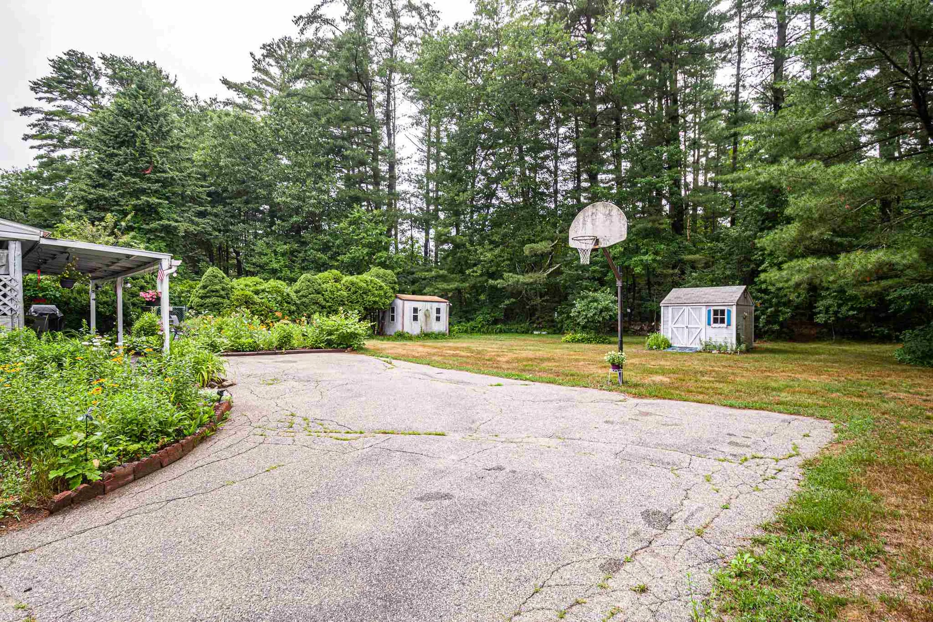 15 Atkinson Road Salem NH 03079-1803