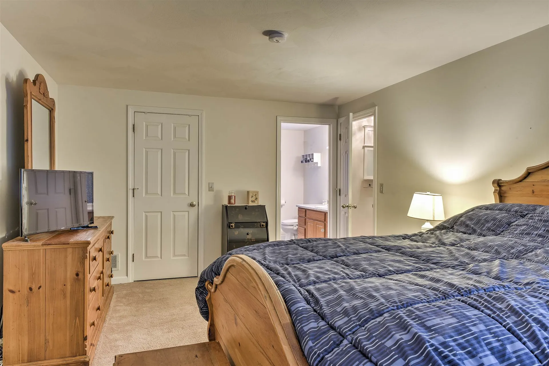 27 Meetinghouse Road Keene NH 03431