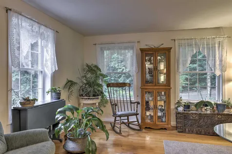 27 Meetinghouse Road Keene NH 03431