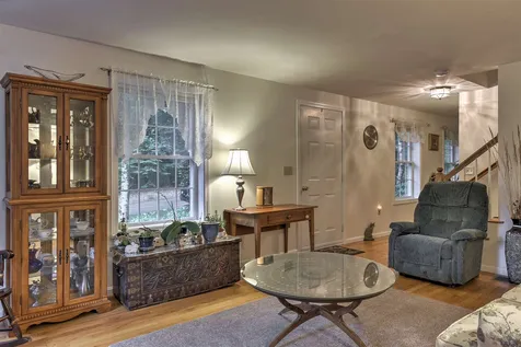 27 Meetinghouse Road Keene NH 03431