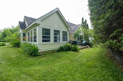 26 Eastman Farm Road Burlington VT 05408