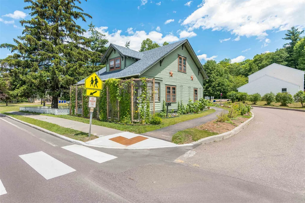 325 Ethan Allen Parkway Burlington VT 05408