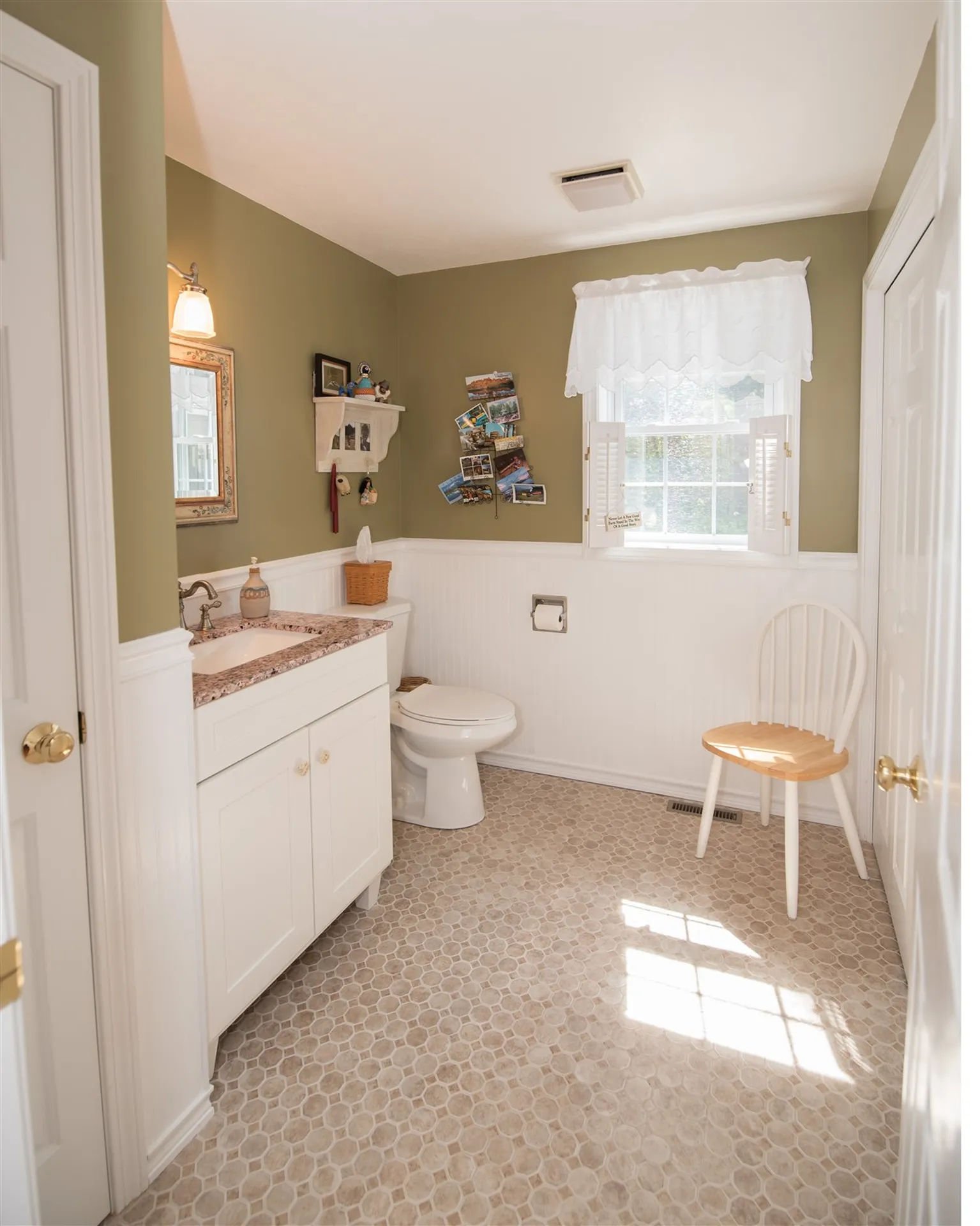 23 Saint John Lane Hampstead NH 03841