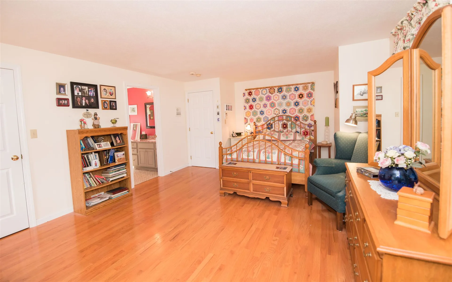 23 Saint John Lane Hampstead NH 03841