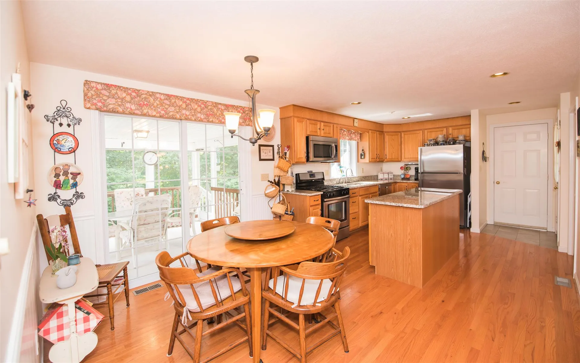 23 Saint John Lane Hampstead NH 03841