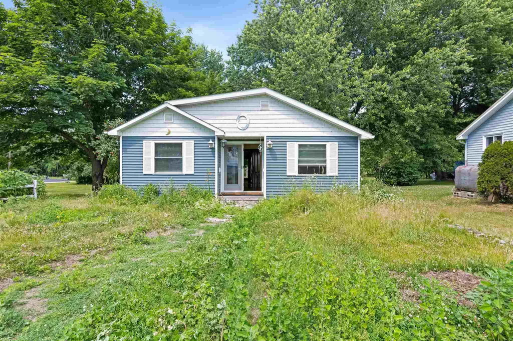 23 Mooney Drive Alburgh VT 05440