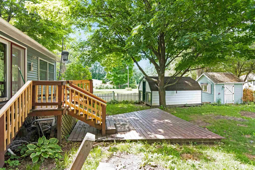 23 Mooney Drive Alburgh VT 05440