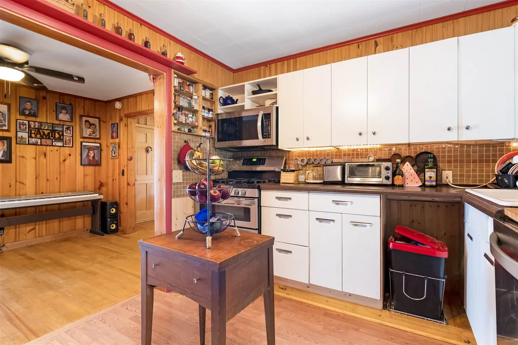 23 Mooney Drive Alburgh VT 05440
