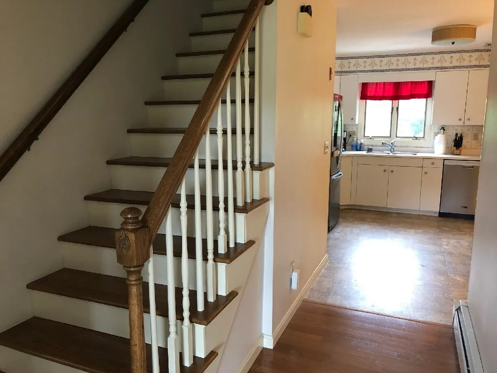 5 Robin Lane East Kingston NH 03827