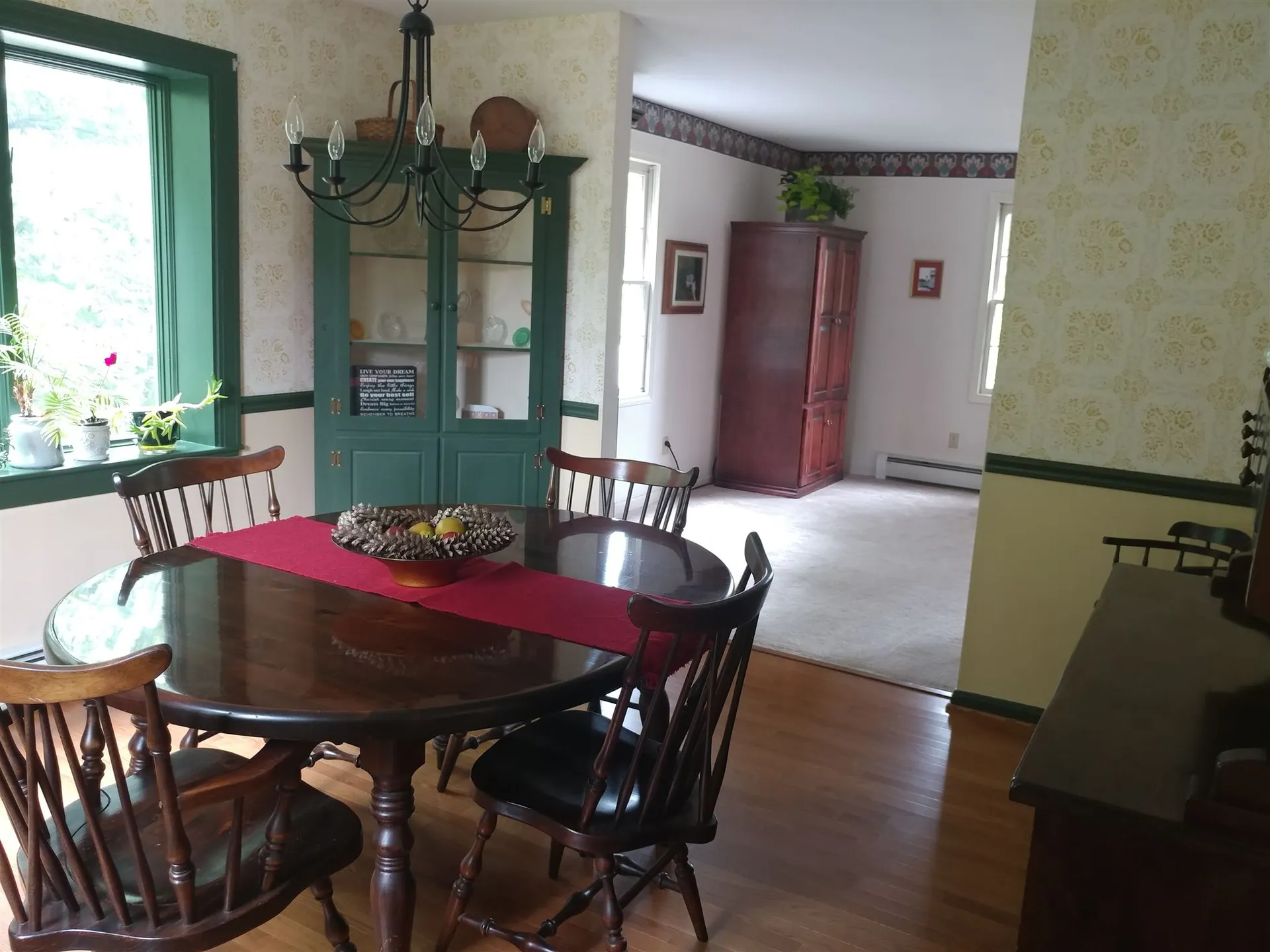 5 Robin Lane East Kingston NH 03827