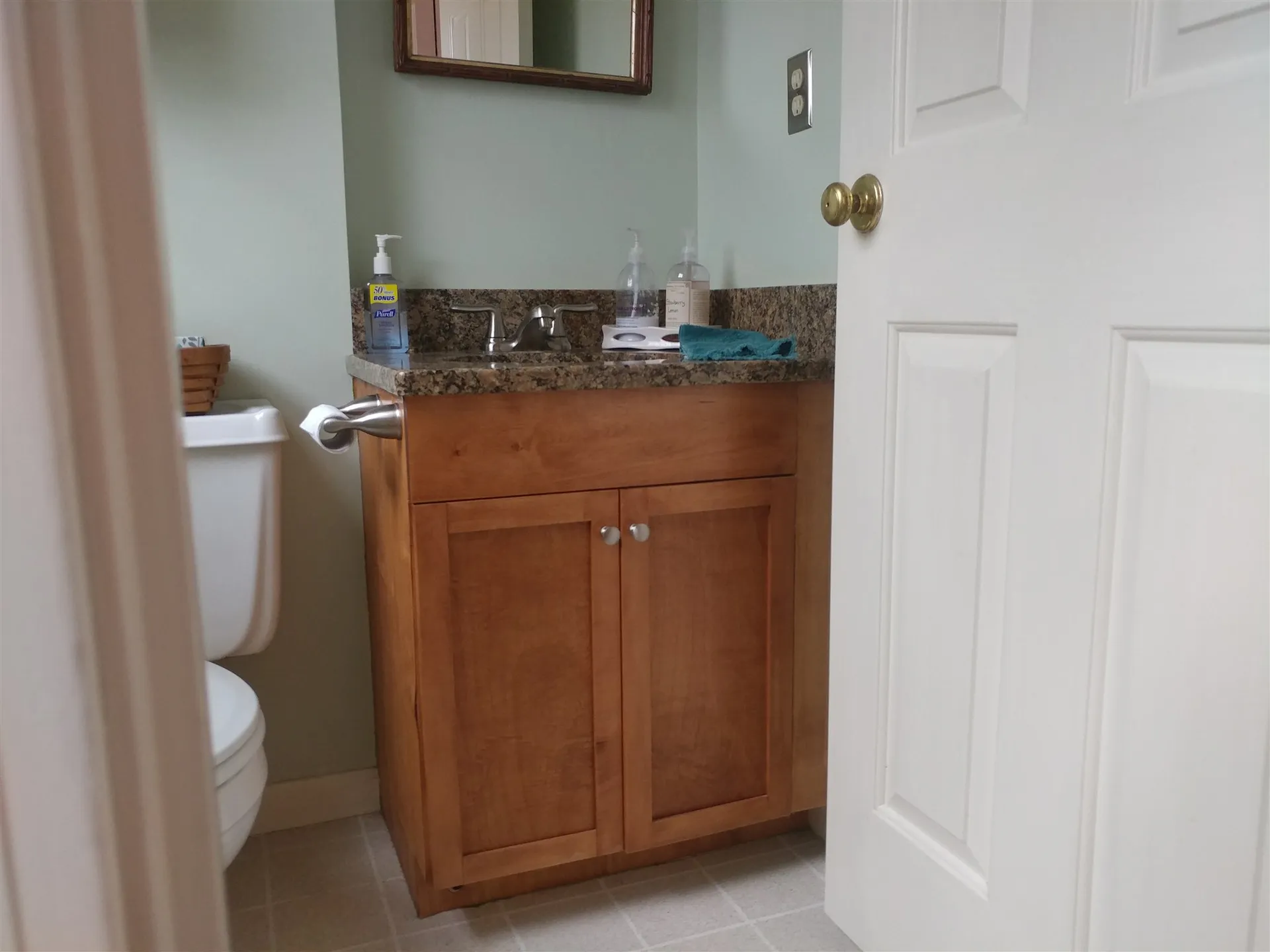 5 Robin Lane East Kingston NH 03827